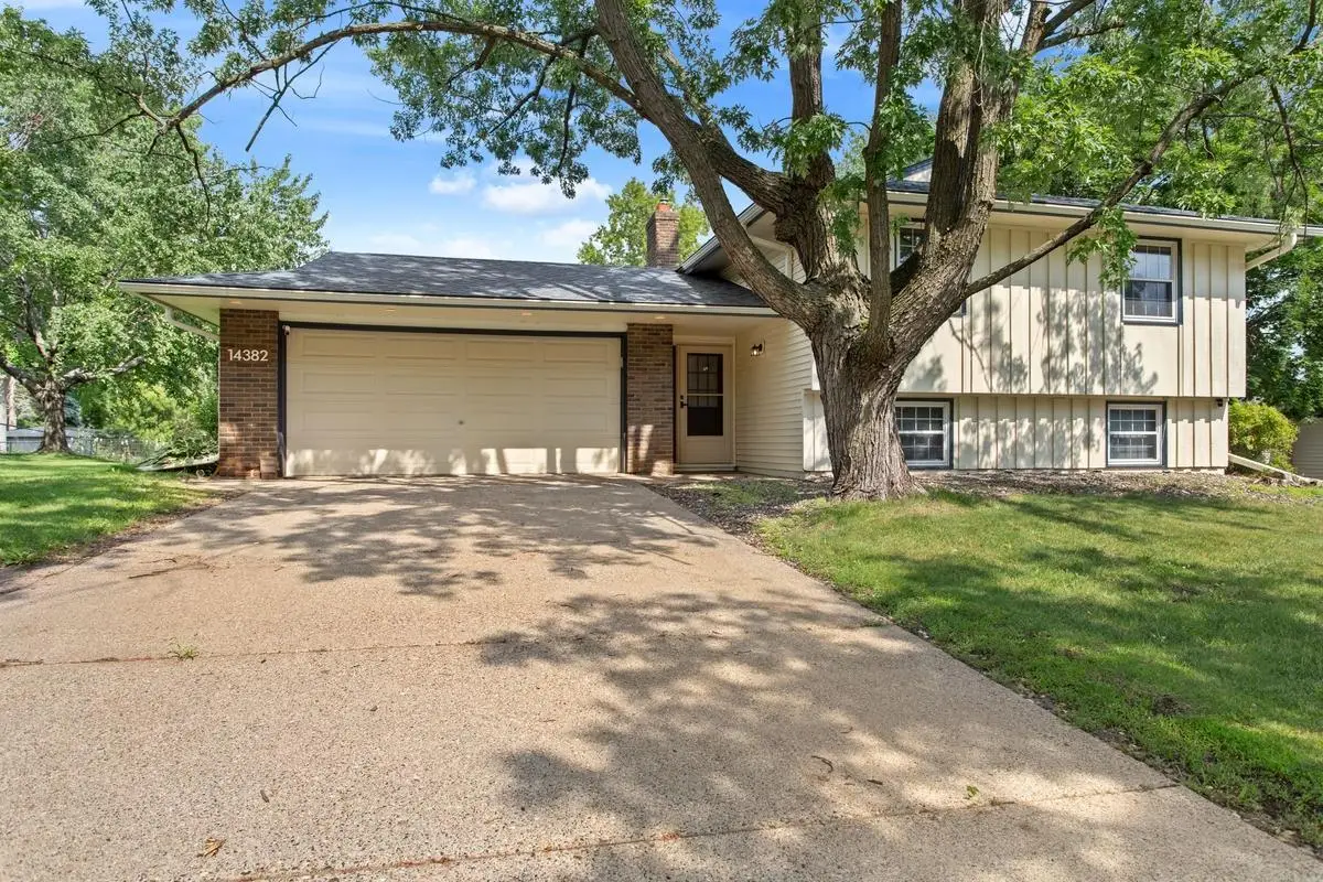 14382 Garrett Avenue, Apple Valley, MN 55124 - #1