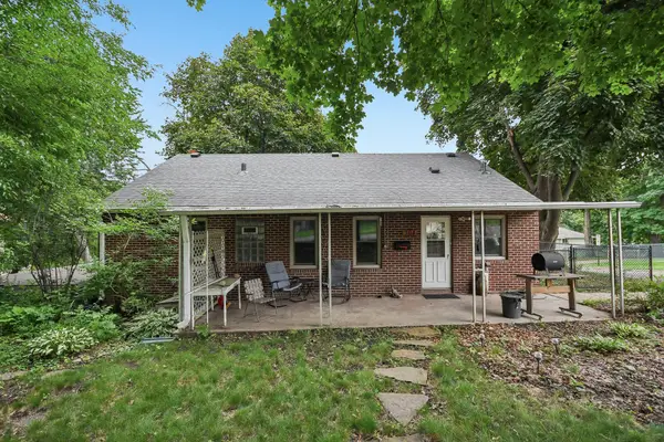304 17th Avenue N, South Saint Paul, MN 55075