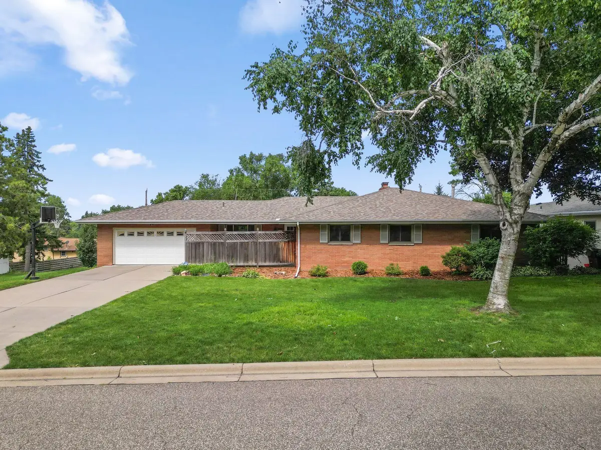 3500 Belden Drive Ne, Saint Anthony, MN 55418 - #1