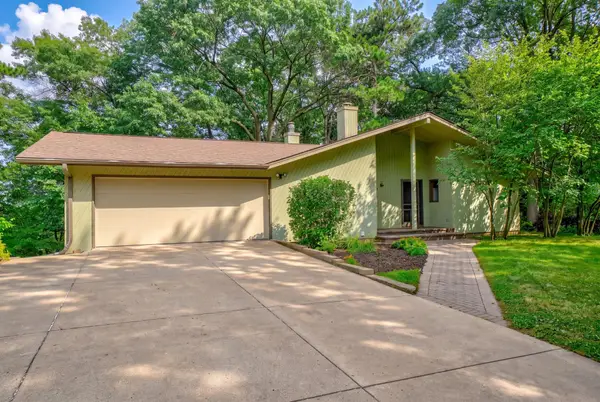515 Pine Tree Trail, Stillwater, MN 55082