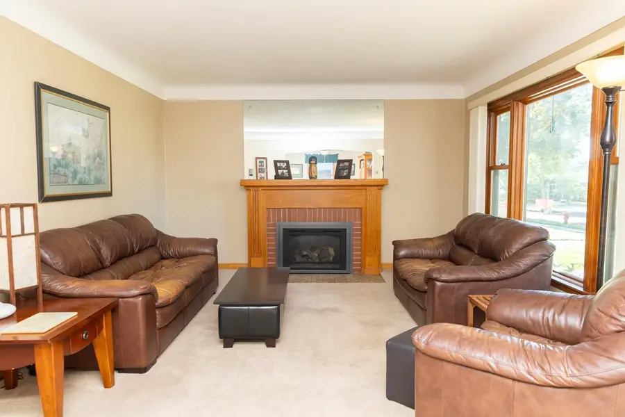 805 Cottage Avenue W, Saint Paul, MN 55117 - #2