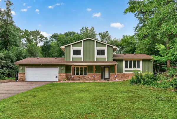 2260 149th Avenue Ne, Ham Lake, MN 55304