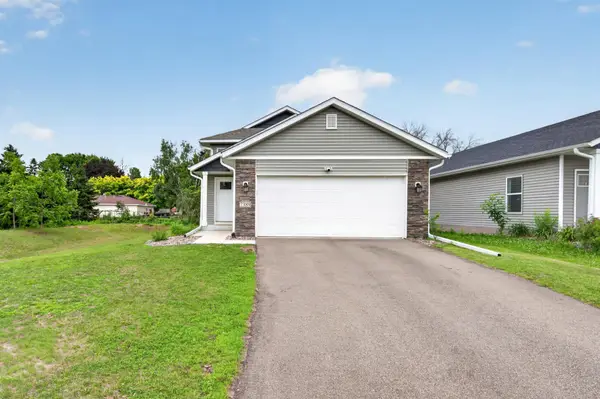 7389 Degrio Way, Inver Grove Heights, MN 55076