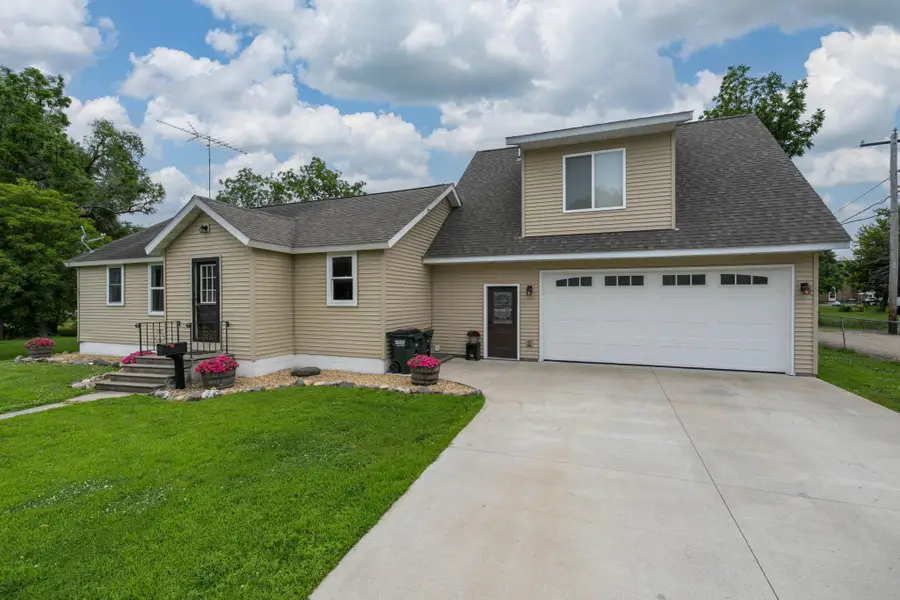 404 Paquin Street E, Waterville, MN 56096 - #2