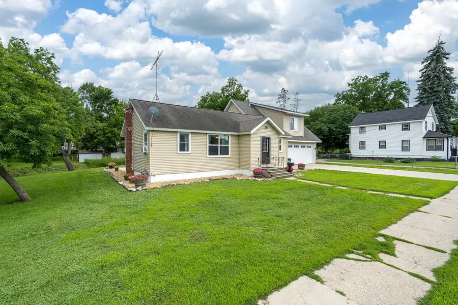 404 Paquin Street E, Waterville, MN 56096 - #3