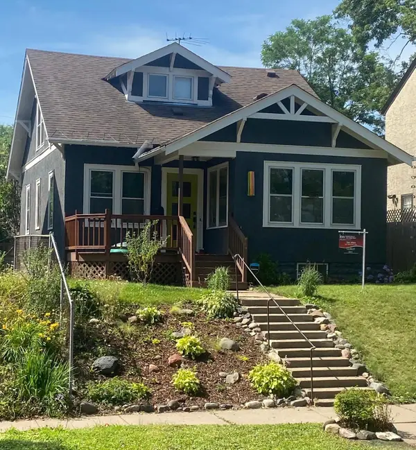 844 Wheelock Parkway E, Saint Paul, MN 55106