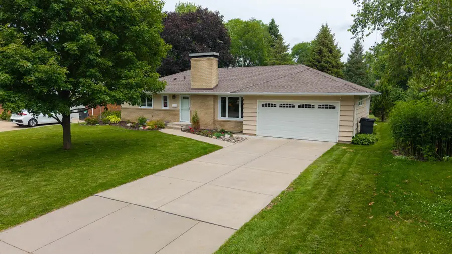 3314 Belden Drive Ne, Saint Anthony, MN 55418 - #2