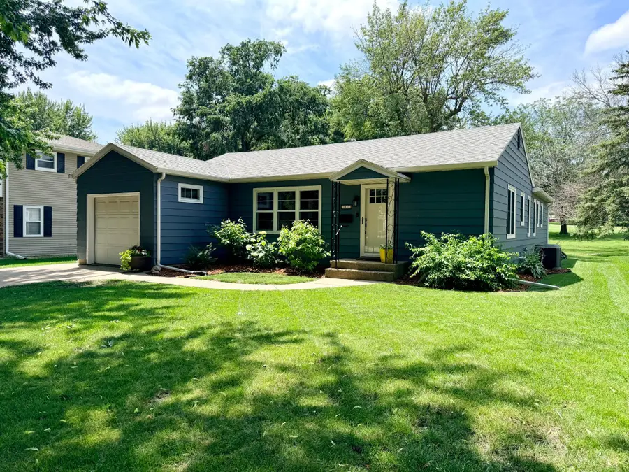 1311 Elmwood Avenue, Worthington, MN 56187 - #2