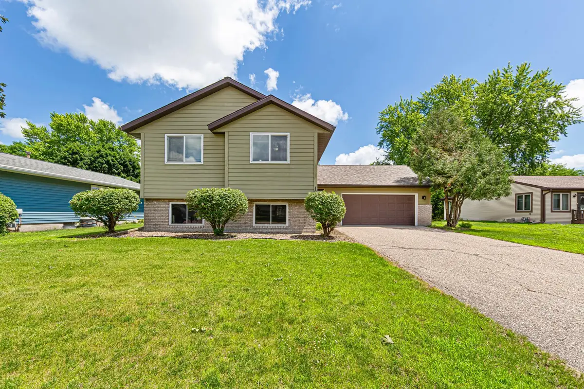 105 Martin Circle, Mankato, MN 56001 - #1
