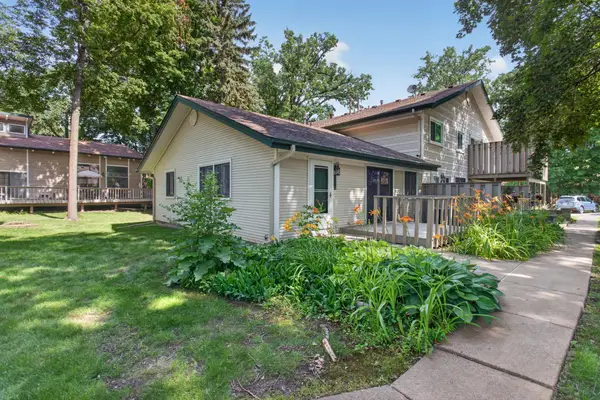 2755 Upland Lane N, Plymouth, MN 55447