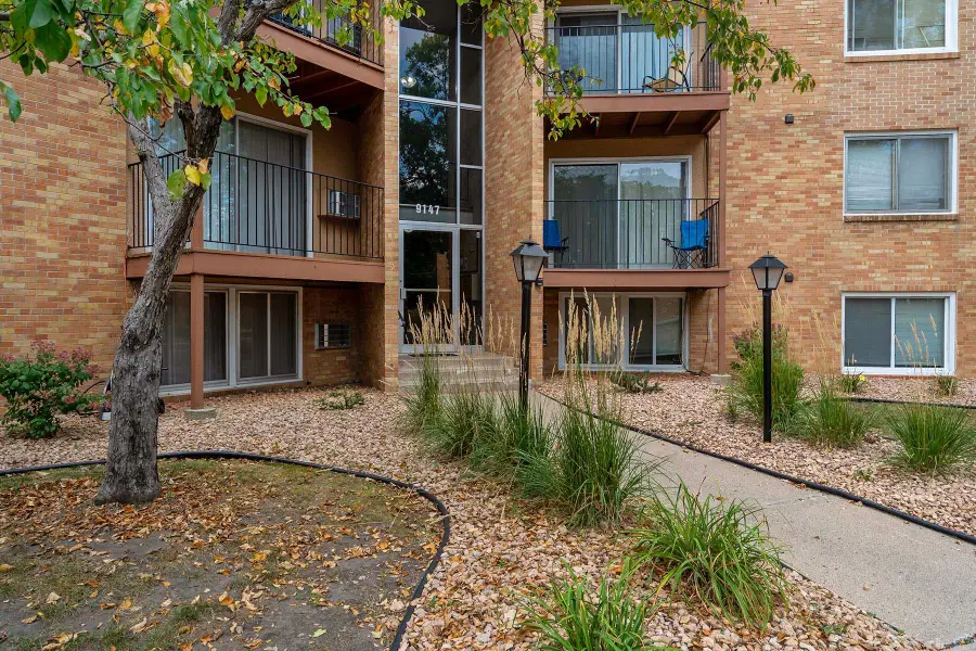9147 Highway 55 #102, Golden Valley, MN 55427 - #3