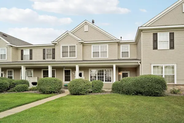 11331 Aberdeen Circle Ne #E, Blaine, MN 55449