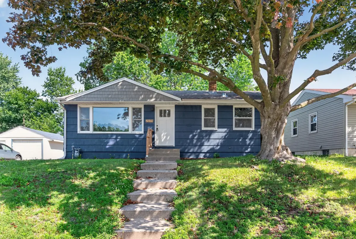 2075 Hawthorne Avenue E, Saint Paul, MN 55119 - #1
