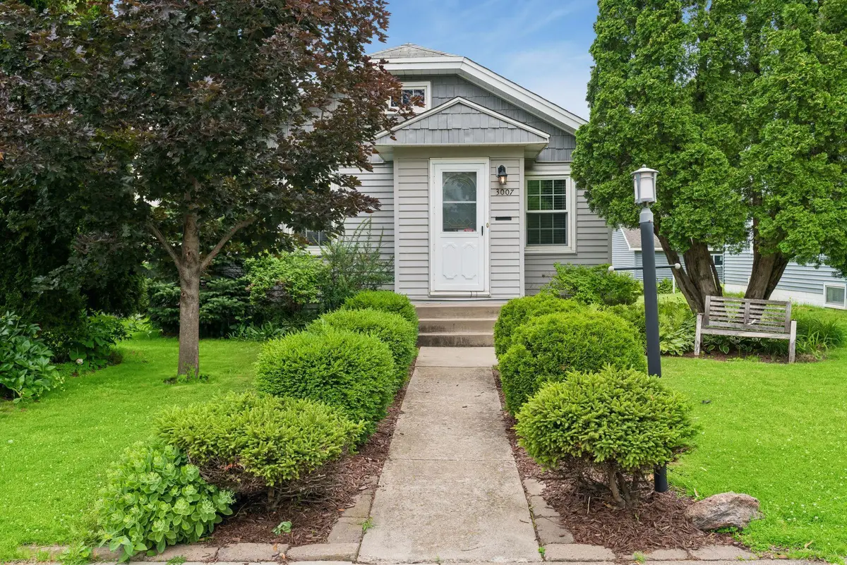 3007 Cleveland Street Ne, Minneapolis, MN 55418 - #1