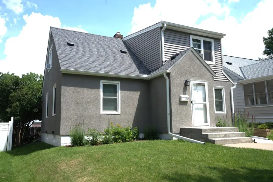 1945 Nevada Avenue E, Saint Paul, MN 55119 - #3