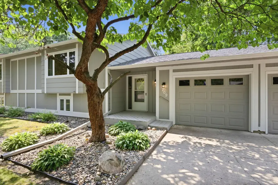 709 Nixon Avenue Se, Watertown, MN 55388 - #2