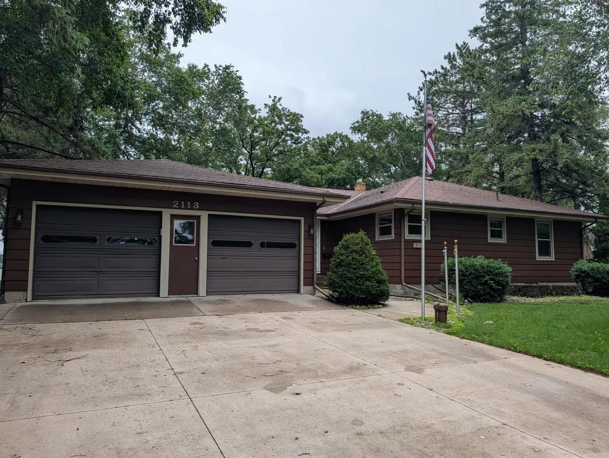 2113 Country Club Drive Ne, Willmar, MN 56201 - #1