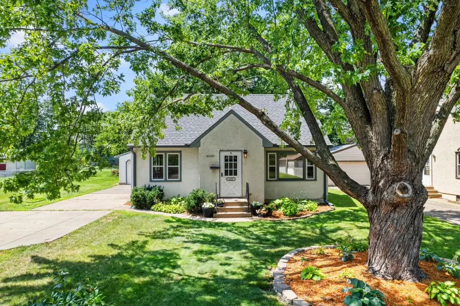 1033 Dayton Avenue, Saint Paul Park, MN 55071 - #2