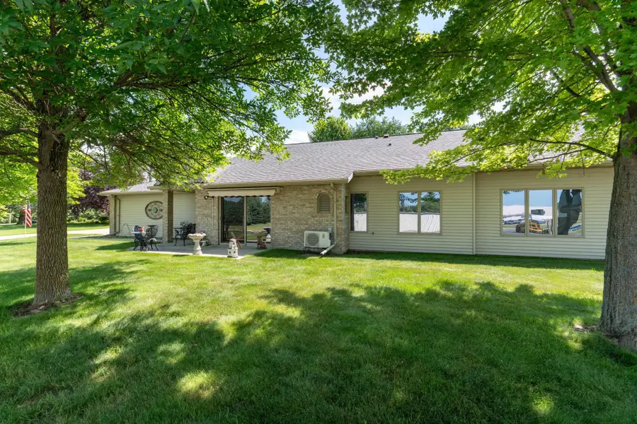 1036 N 1st Avenue, Fergus Falls, MN 56537 - #3