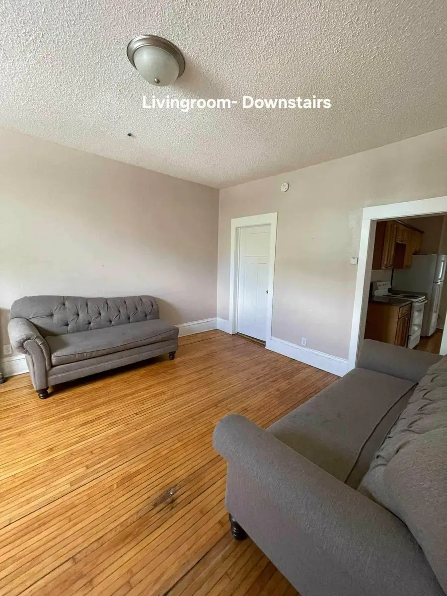 690 Conway Street, Saint Paul, MN 55106 - #2