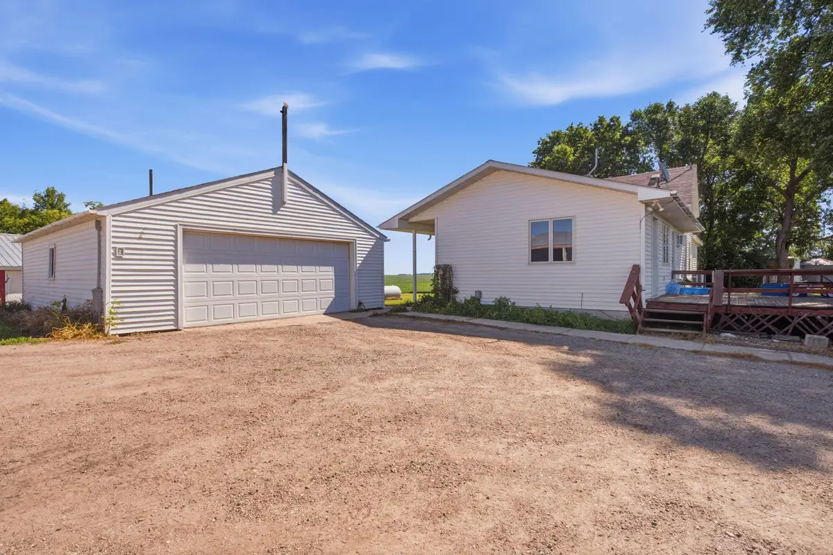 82140 370th Street, Olivia, MN 56277 - #1