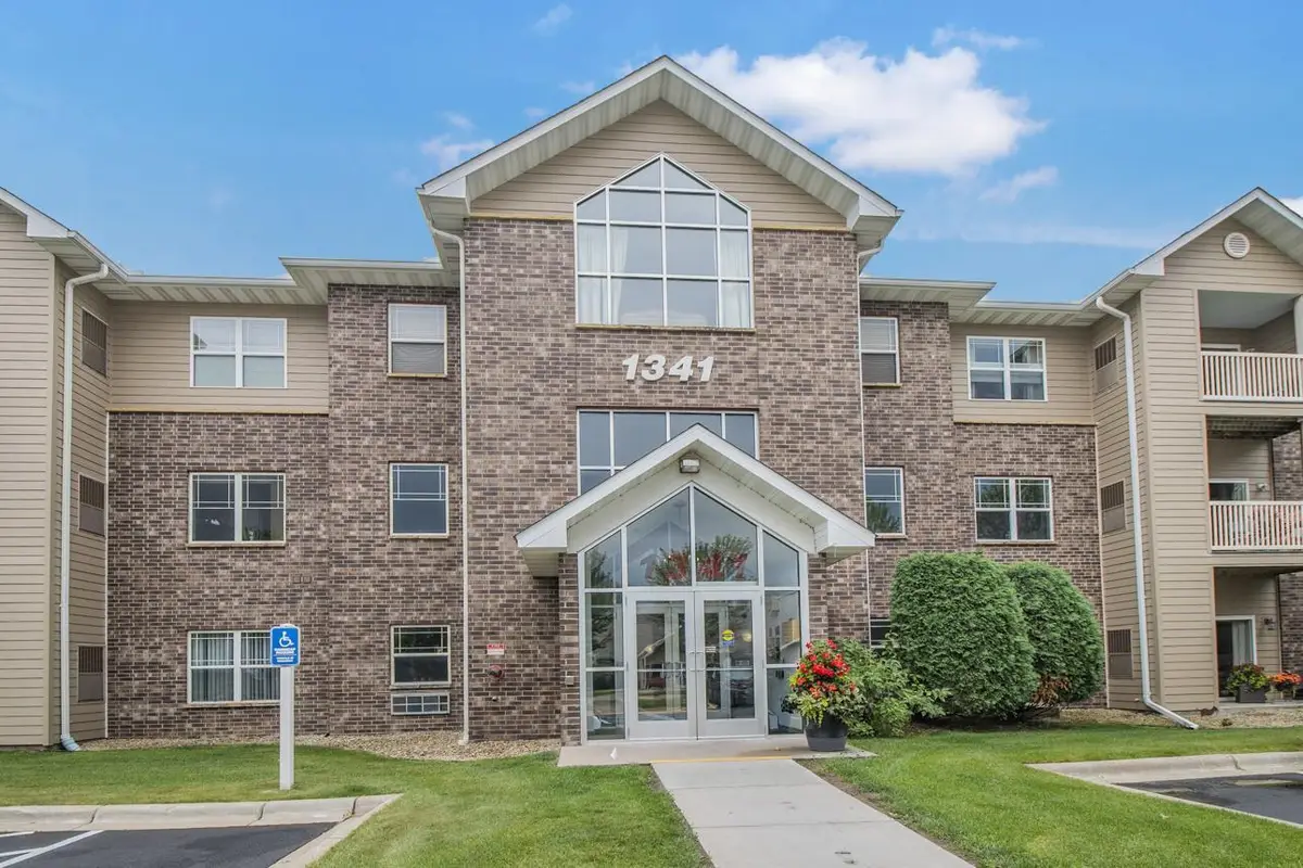 1341 Lake Drive W #B113, Chanhassen, MN 55317 - #1