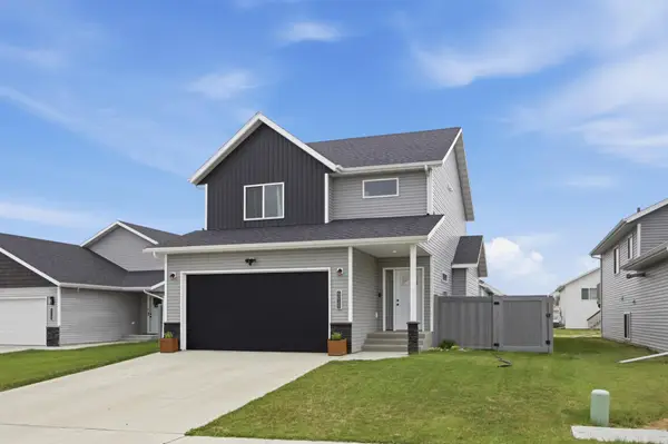6029 Kodiak Lane, Horace, ND 58047