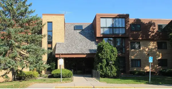 1011 41st Avenue Ne #220, Columbia Heights, MN 55421
