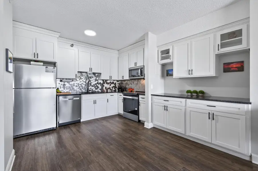26 10th Street W #2004, Saint Paul, MN 55102 - #3
