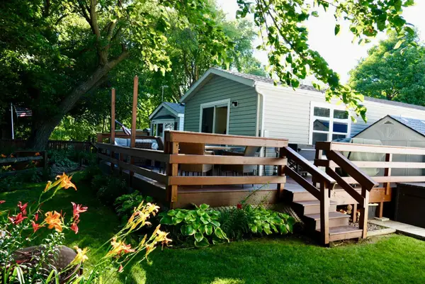 108 S 1st St. #11, Elysian, MN 56028