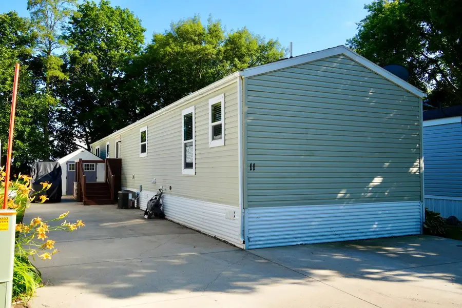 108 S 1st St. #11, Elysian, MN 56028 - #2