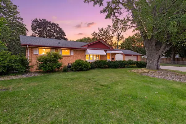 6836 Ewing Avenue N, Brooklyn Center, MN 55429
