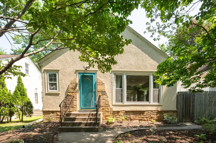 4334 Oliver Avenue N, Minneapolis, MN 55412 - #3