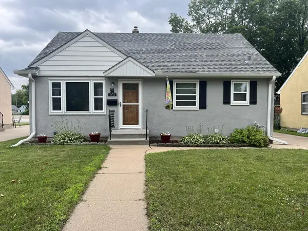 2128 Case Avenue E, Saint Paul, MN 55119