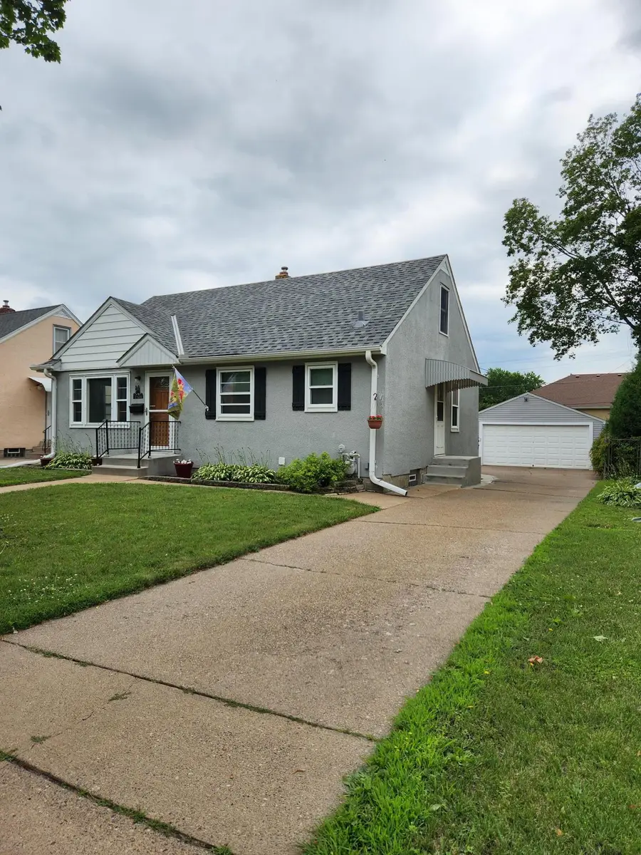 2128 Case Avenue E, Saint Paul, MN 55119 - #2