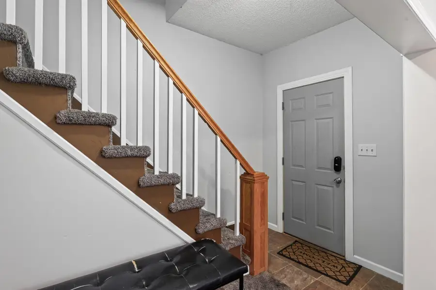 1076 Ross Avenue, Saint Paul, MN 55106 - #2