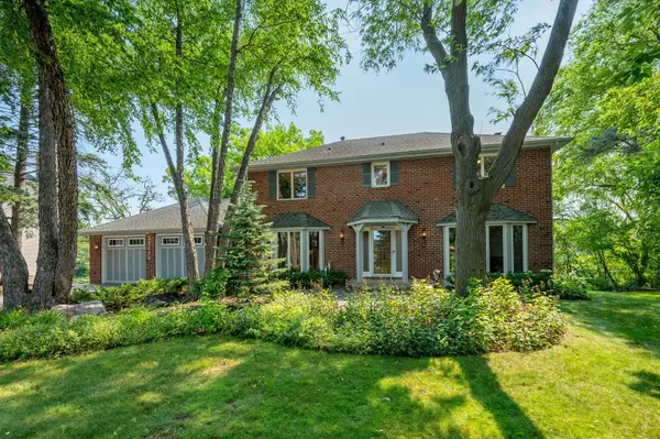 12050 48th Avenue N, Plymouth, MN 55442