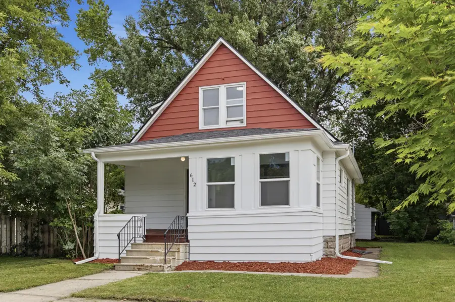 612 Elm Street S, Moorhead, MN 56560 - #2