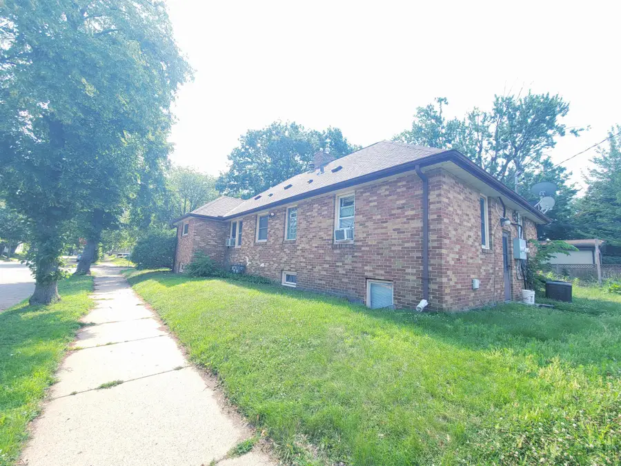 4255 Thomas Avenue N, Minneapolis, MN 55412 - #3