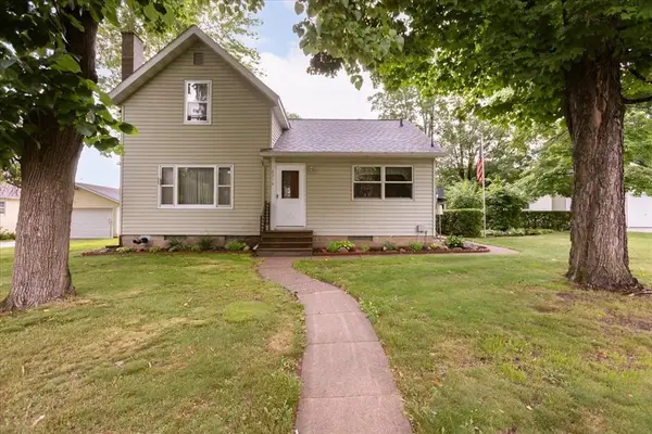 2216 3rd Street E, Menomonie, WI 54751
