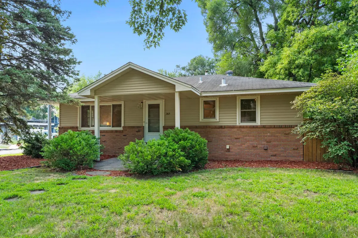 1405 16th Street Nw, New Brighton, MN 55112 - #1