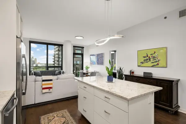 1240 S 2nd Street #825, Minneapolis, MN 55415