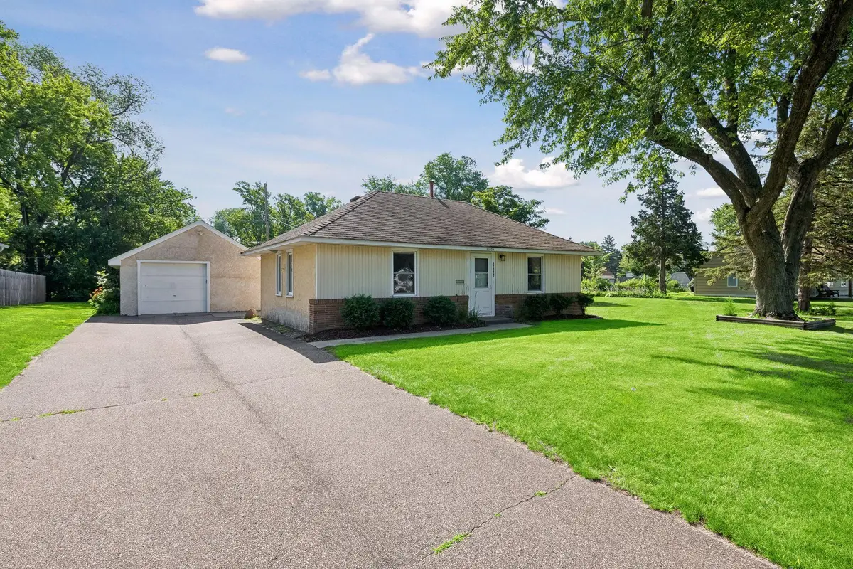 10105 1st Avenue S, Bloomington, MN 55420 - #1