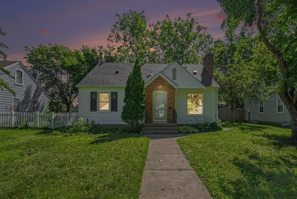 3830 Zenith Avenue N, Robbinsdale, MN 55422