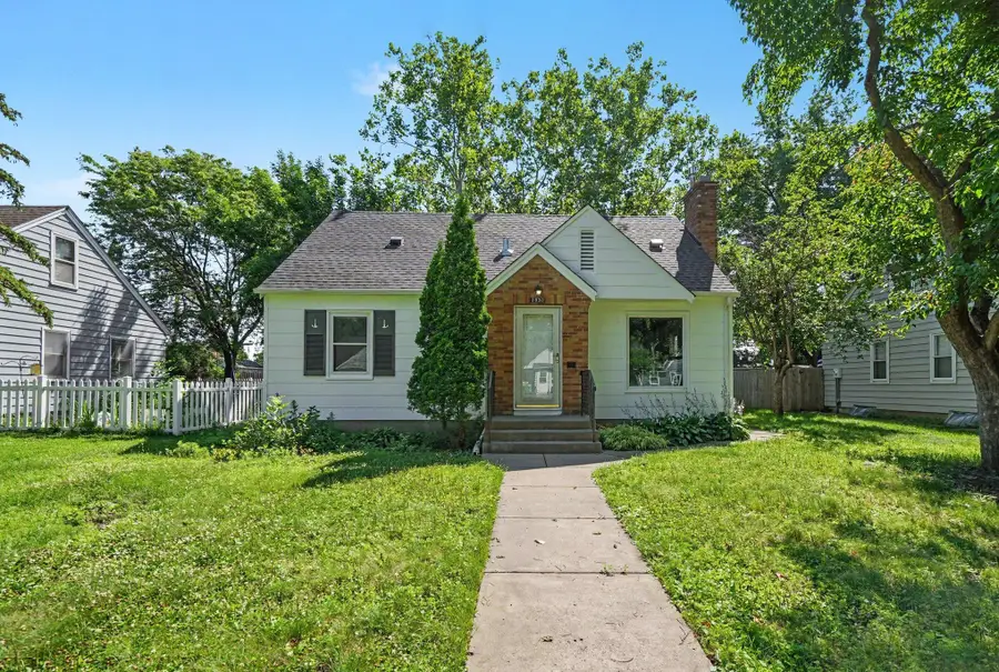 3830 Zenith Avenue N, Robbinsdale, MN 55422 - #2