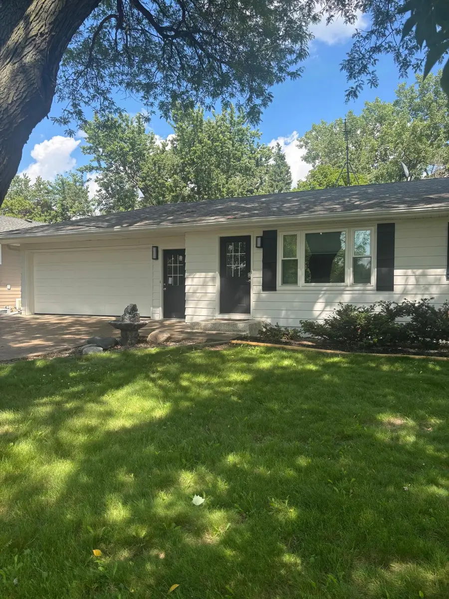 340 Ranchview Lane N, Plymouth, MN 55447 - #2