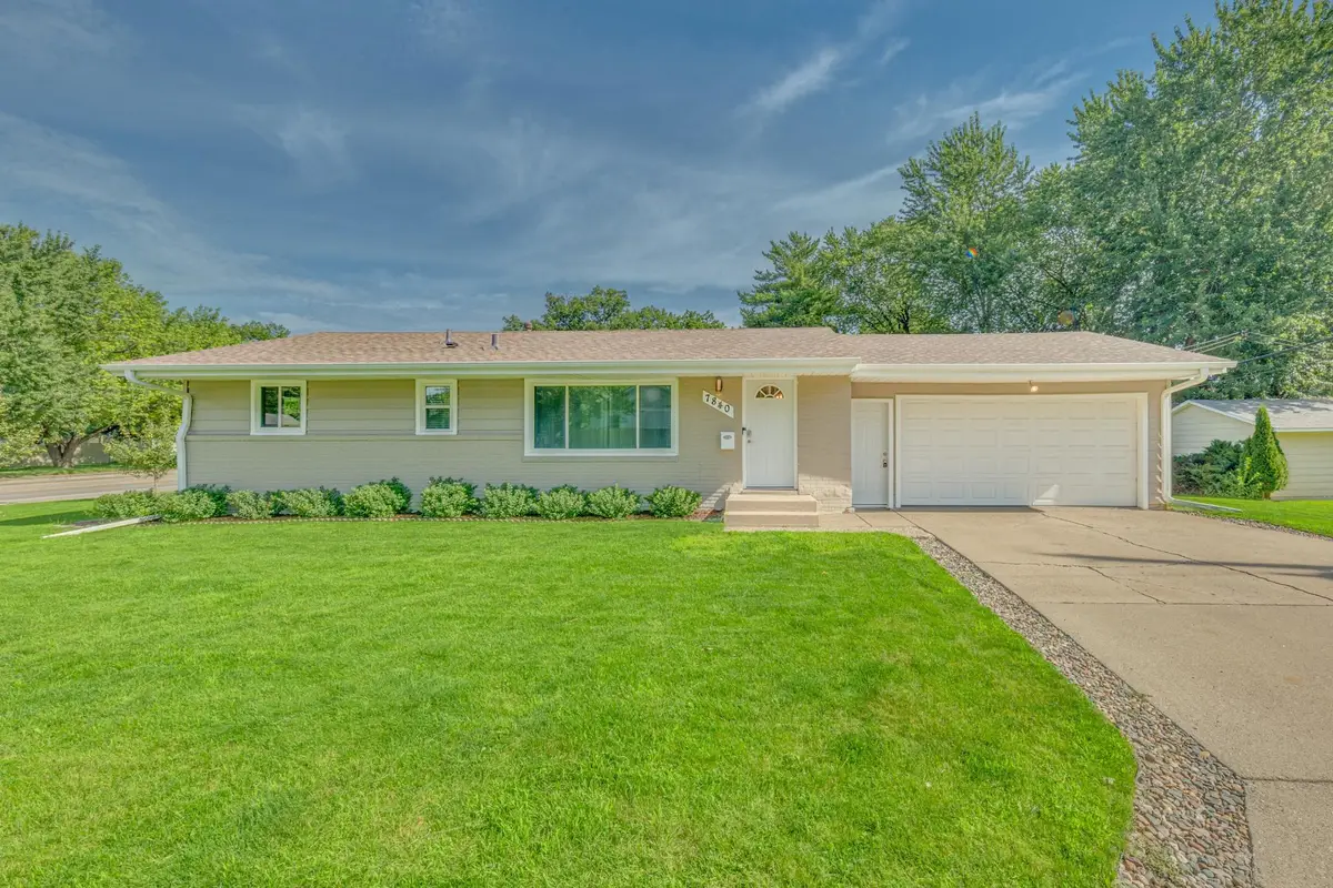7840 Winsdale Street N, Golden Valley, MN 55427 - #1