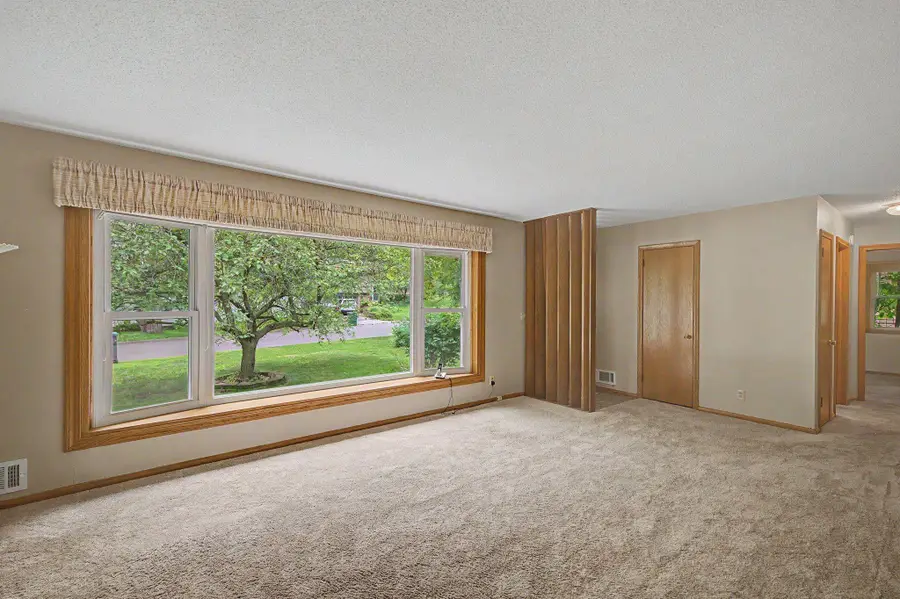 6506 34th Avenue N, Crystal, MN 55427 - #3