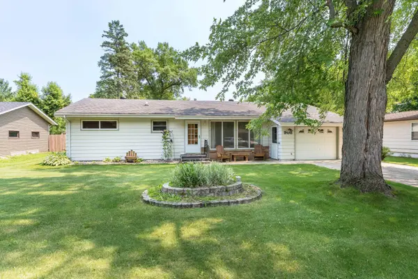 908 N 1st Avenue, Fergus Falls, MN 56537