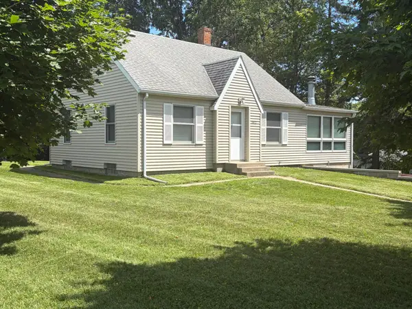 1412 Highway 71 Ne, Willmar, MN 56201